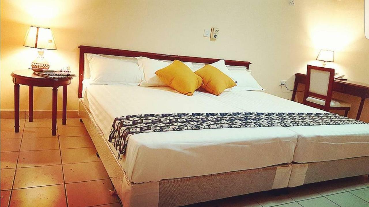 Mikaddo City Inn คูมาซี ภายนอก รูปภาพ